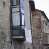 Foto: un particolare dell'edificio rilevato
